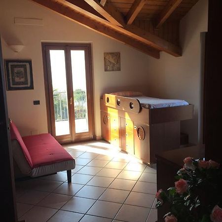 Ferienwohnung Apartment Laveno-Mombello Luaran gambar